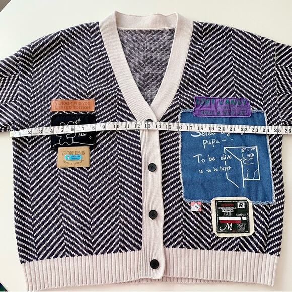 LEDiN Women's Cute PuPu Patch Oversized Cardigan Sweater Navy Cream Chevron M - Picture 8 of 13